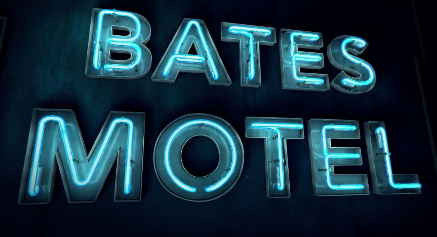 BATES MOTEL: TREE